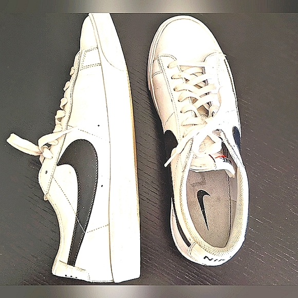 Nike low men's 12 GUC 🏃‍♂️👟 white n black classic leather - Picture 2 of 10